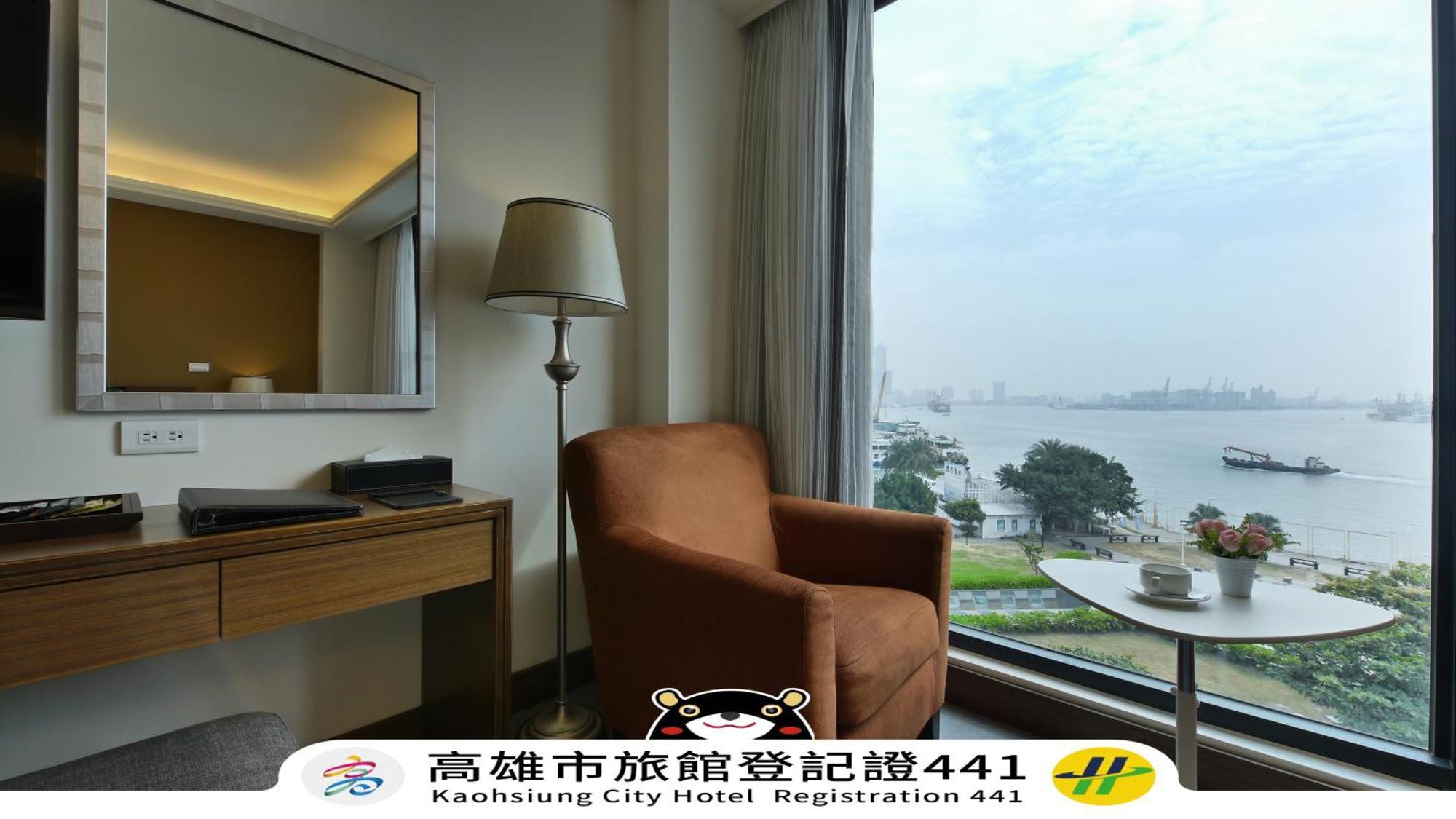 Watermark Hotel - Sizihwan Kaohsiung Exterior photo